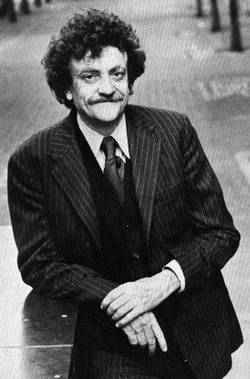 20070504140948-vonnegut-03.jpg